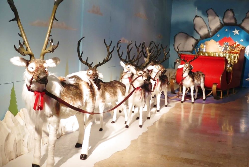 tutto pronto... apre oggi il Paese di Babbo Natale!!!